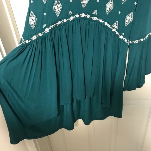 Torrid: New with Tags Embroidered Babydoll Tee - Picture 9 of 15